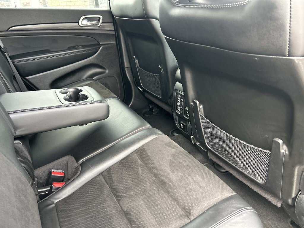 Certified Used 2021 Gray Clearcoat Jeep Laredo X image 20