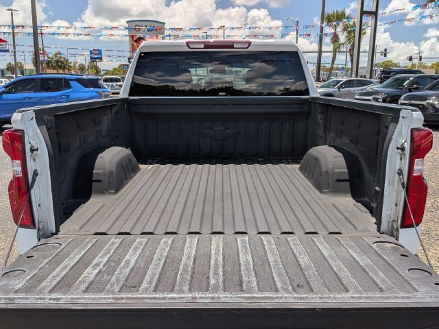 Used 2024 White Chevrolet RST image 30