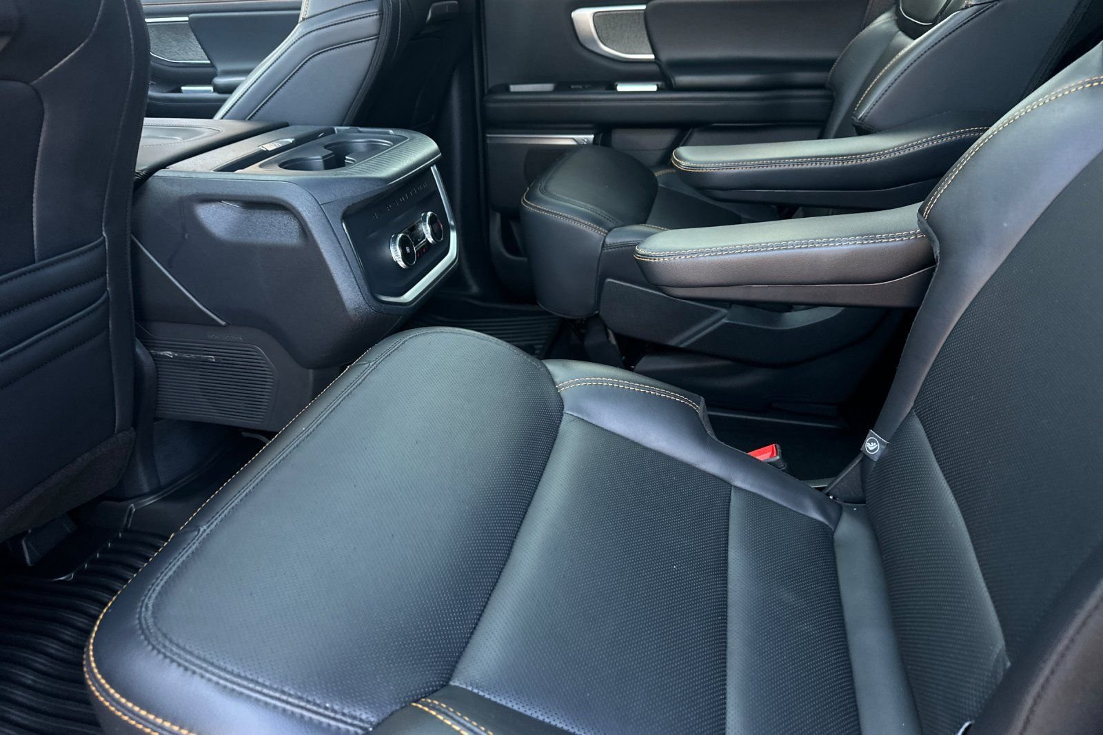 Used 2025 Gray Ford Tremor image 13
