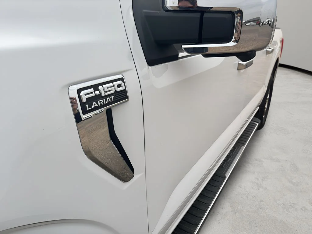 Used 2021 Oxford White Ford LARIAT image 9