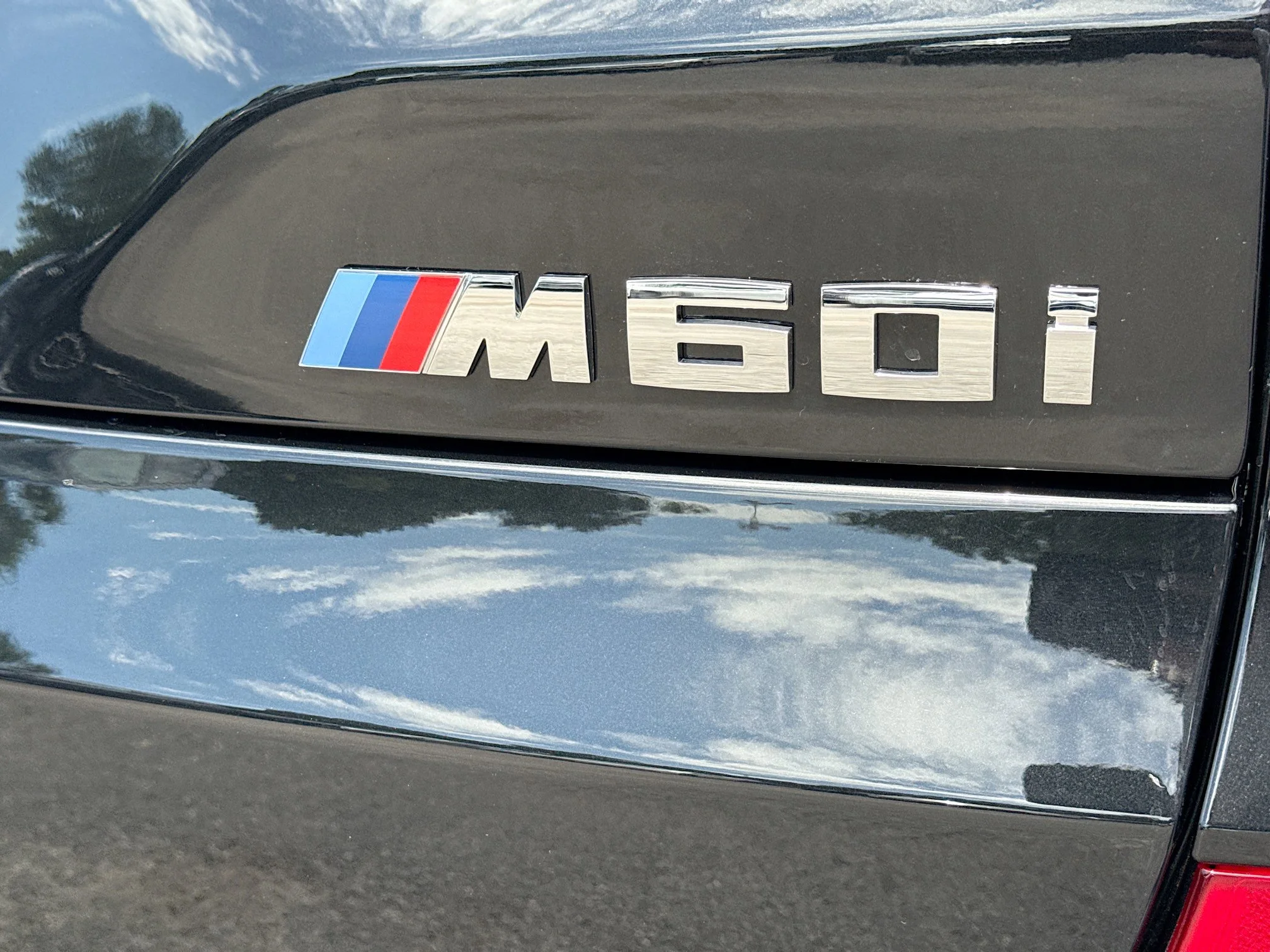 New 2026 Black Sapphire Metallic BMW M60i image 11