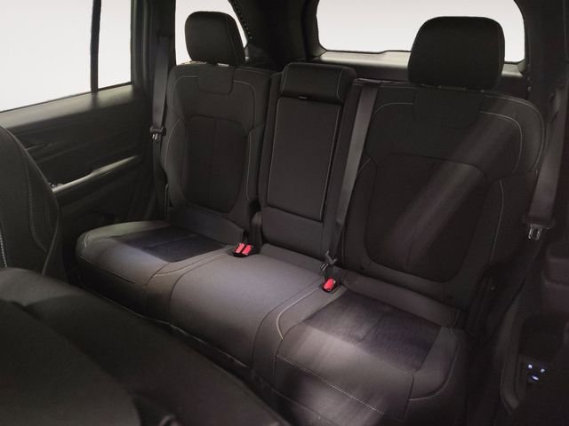 2025 Jeep Grand Cherokee Laredo - Photo 13