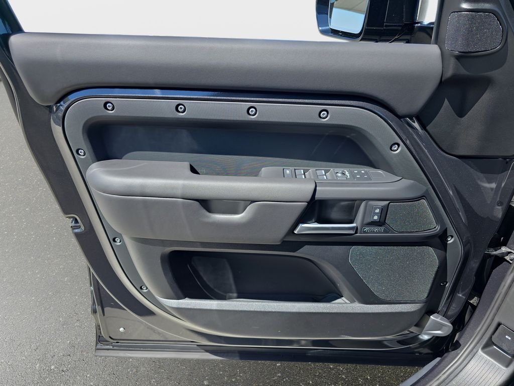New 2026 Carpathian Grey LAND ROVER X-Dynamic SE image 27