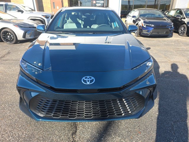 New 2026 Ocean Gem Toyota  SE image 2
