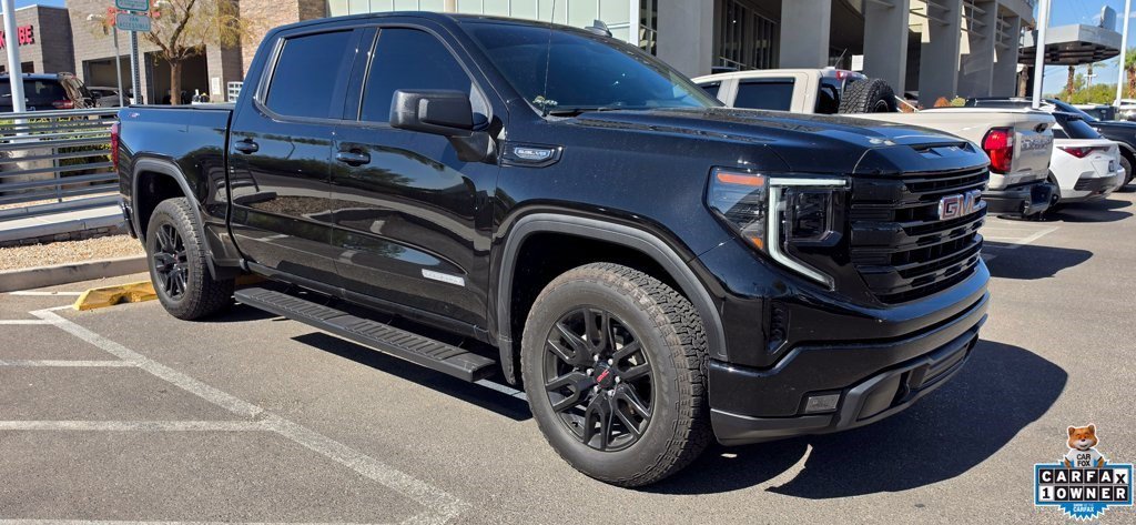 Used 2024 Onyx Black GMC Elevation image 4