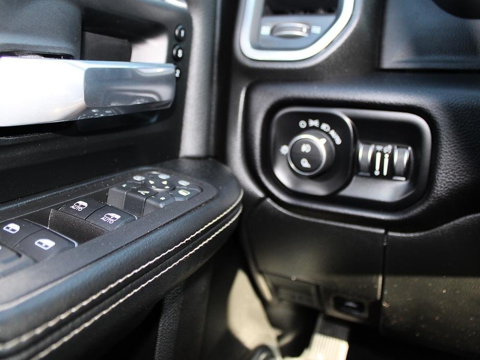 Used 2025 White Ram Laramie image 28