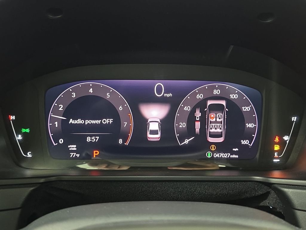 Used 2023 White Honda LX image 18