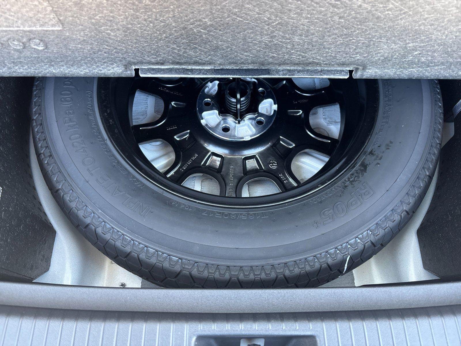 New 2026 pure white Volkswagen SE image 36