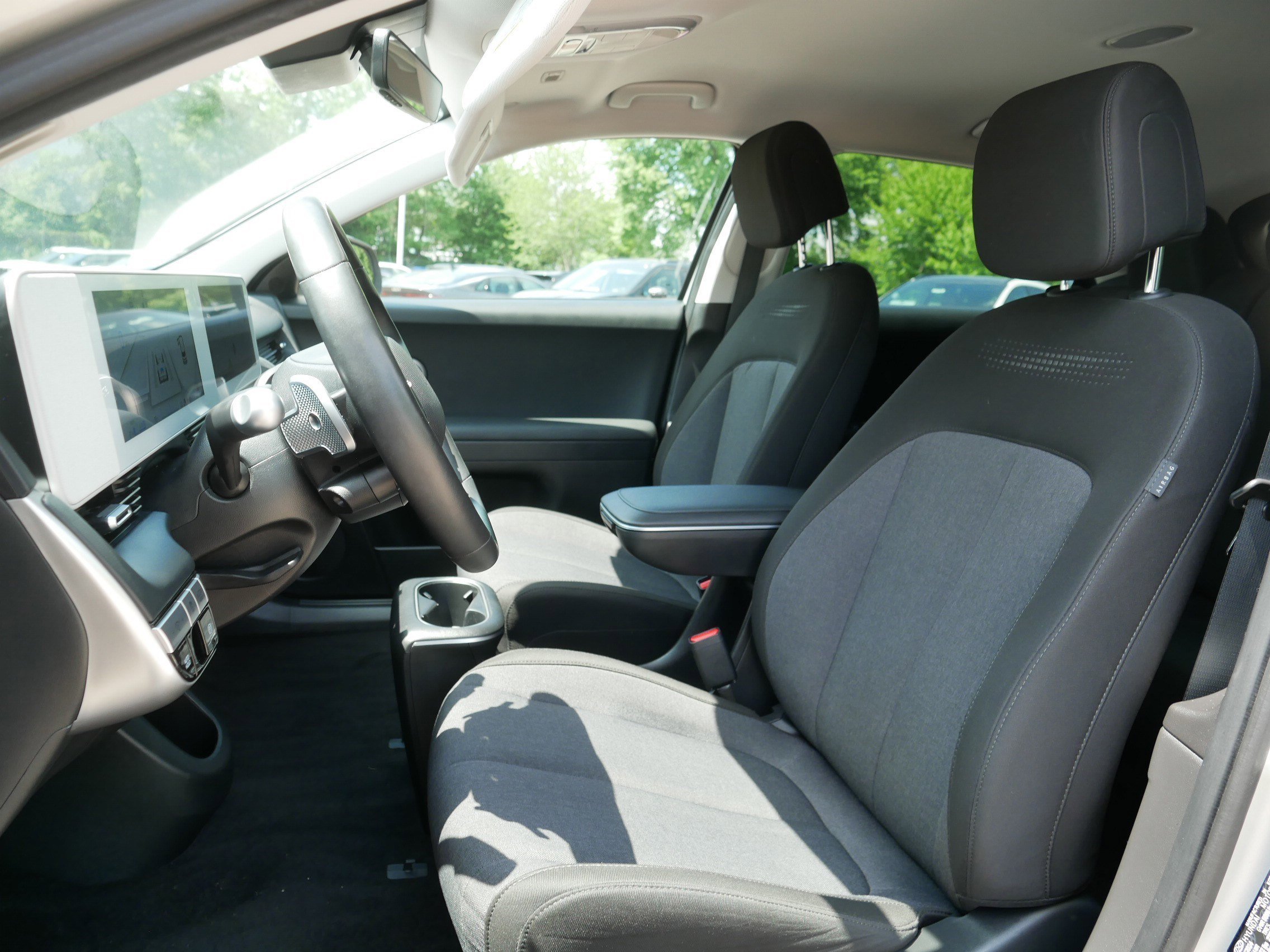 Used 2024 Gravity Gold (Matte Gold) Hyundai SEL image 34