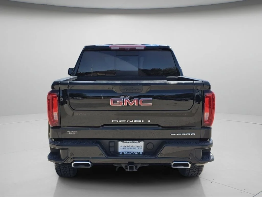 Used 2021 Onyx Black GMC Denali image 27