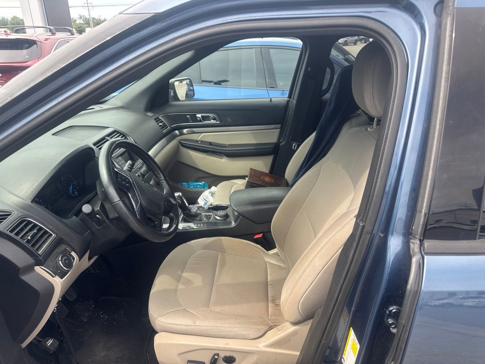 Used 2018 Blue Ford XLT image 6