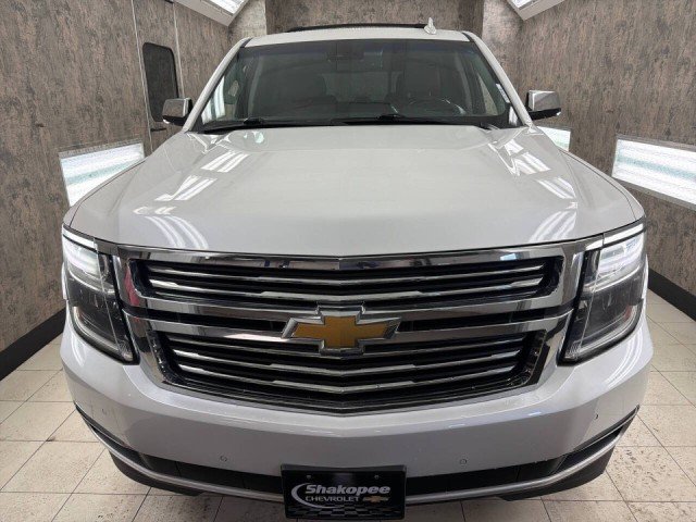 Used 2019 Chevrolet Tahoe Premier with VIN 1GNSKCKJ7KR318827 for sale in Shakopee, Minnesota