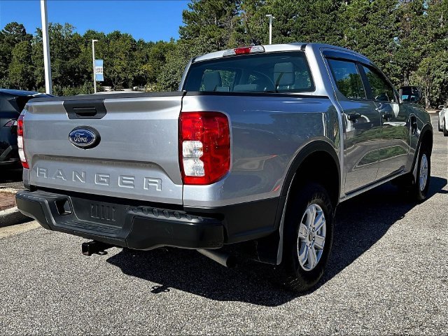 Used 2024 Silver Ford XL image 4