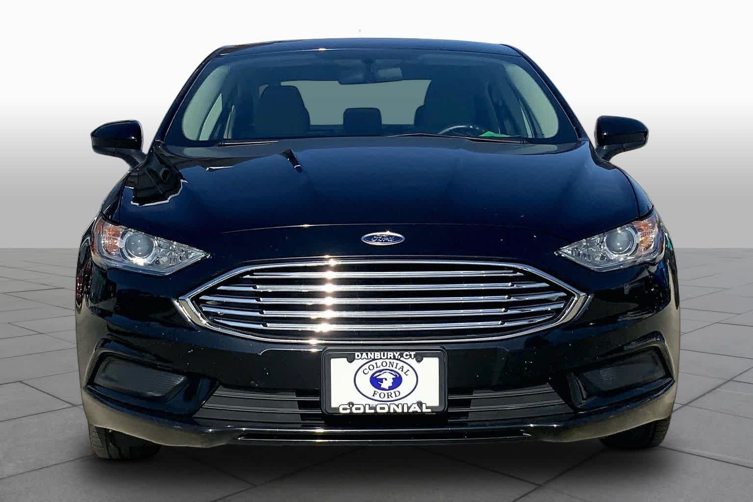 Used 2018 Shadow Black Ford S image 5