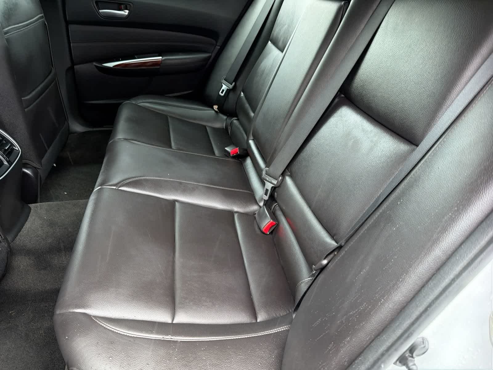 Used 2017 Bellanova White Pearl Acura V6 image 21