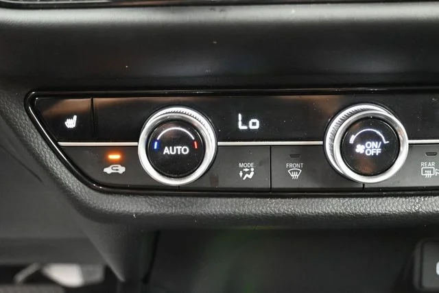 Used 2024 White Honda EX-L image 21