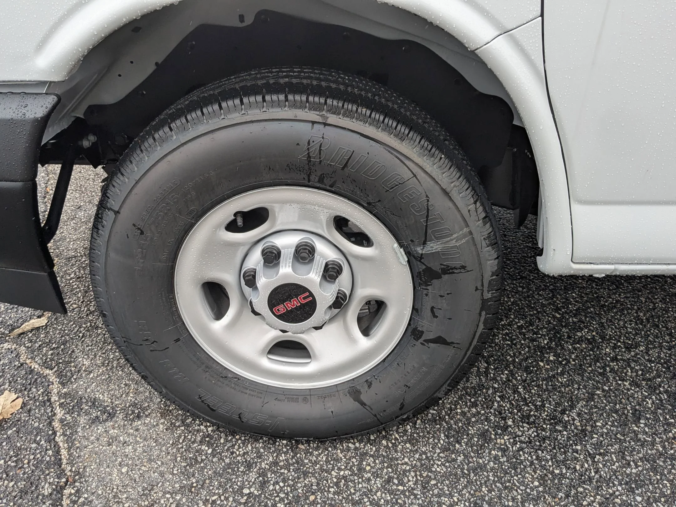 New 2025 Summit White GMC Work Van image 27