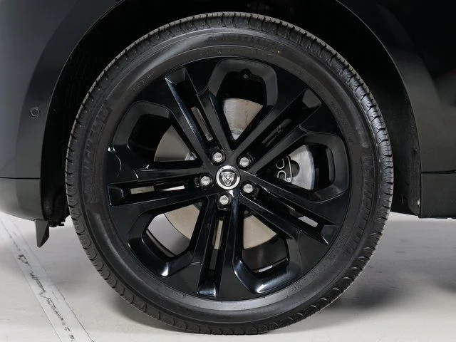 Certified Used 2026 Black Jaguar P250 R-Dynamic S image 9