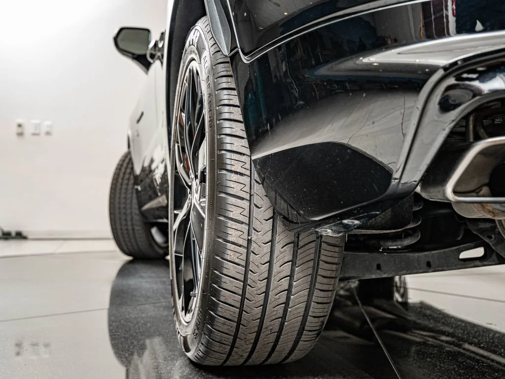 Used 2019 Black Chevrolet RS image 43