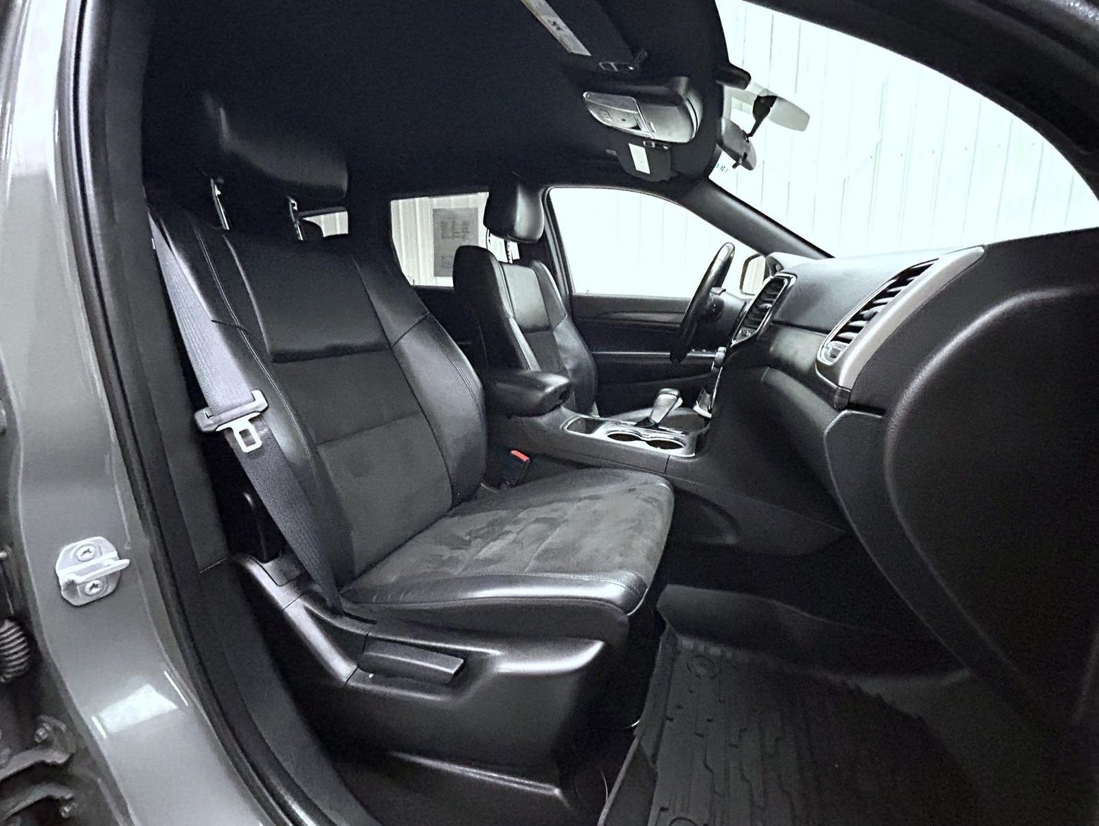 Used 2021 Gray Jeep Laredo X image 15