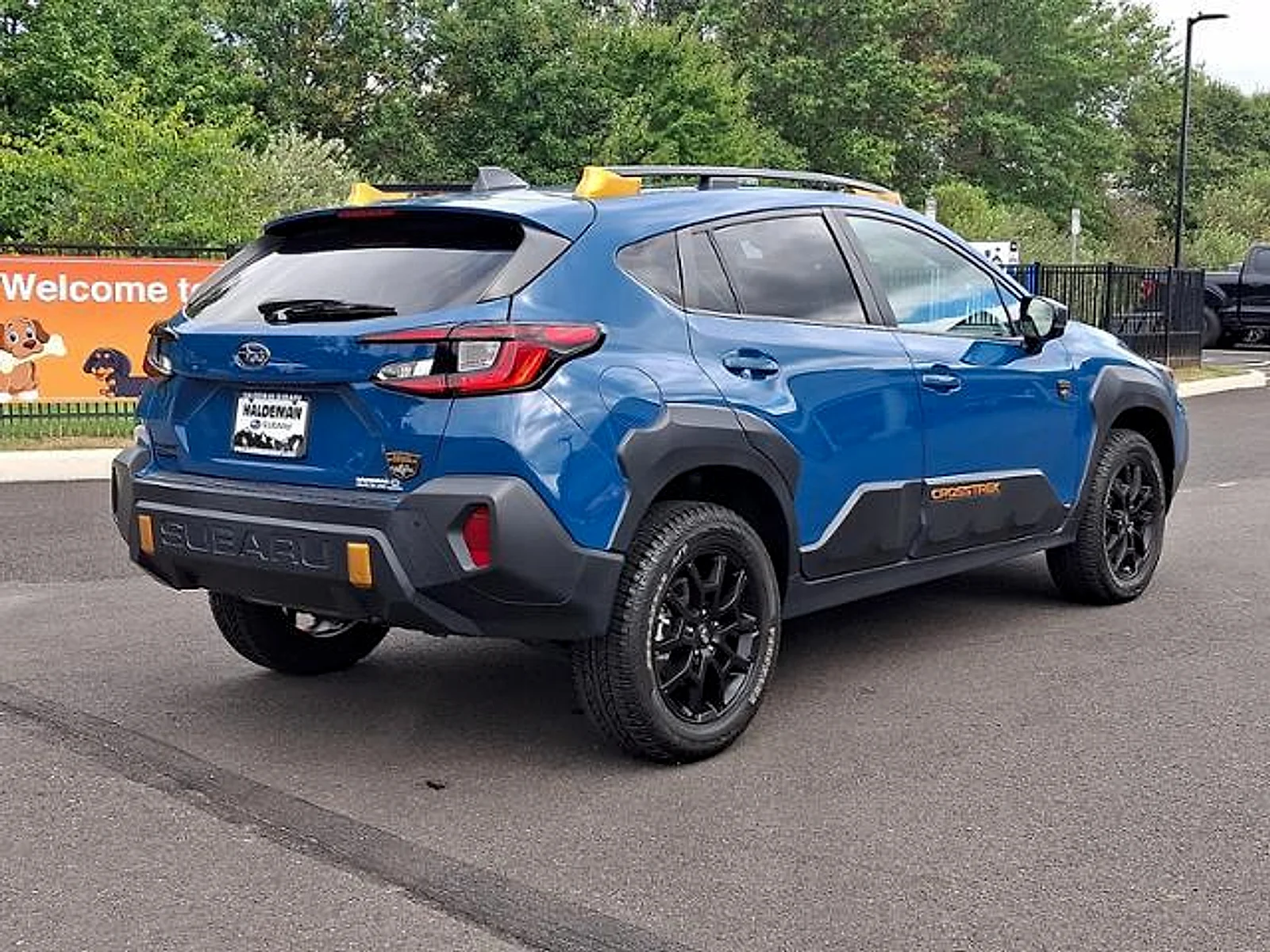 Used 2024 Geyser Blue Pearl Subaru Wilderness image 7