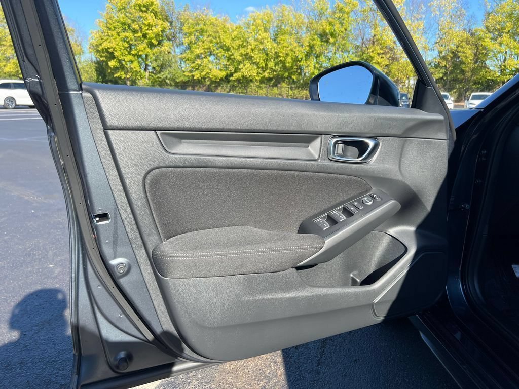 2026 Honda Civic Hatchback Sport - Photo 16
