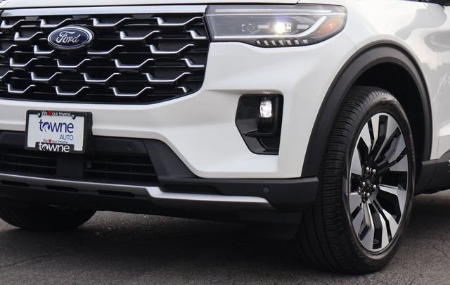 Used 2026 White Ford Platinum image 27