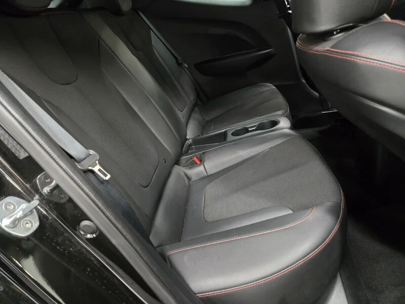 Used 2020 Ultra Black Hyundai 2.0 Premium image 9