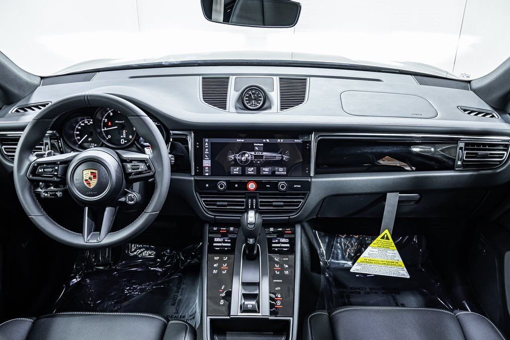 New 2025  Porsche T image 13