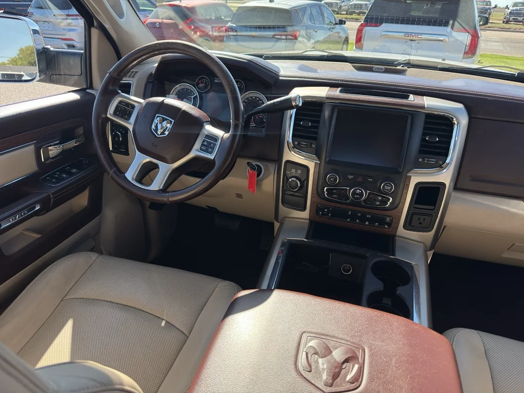 Used 2013 Bright White Clearcoat Ram Laramie image 22