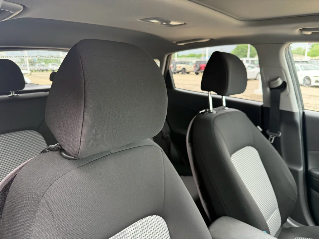 Used 2019 Ultra Black Pearl Hyundai SEL image 14