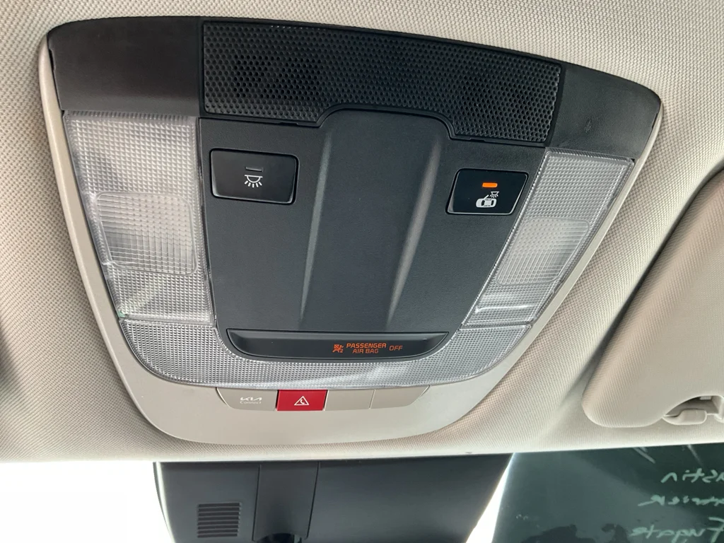 Used 2024 Glacial White Pearl Kia EX image 19