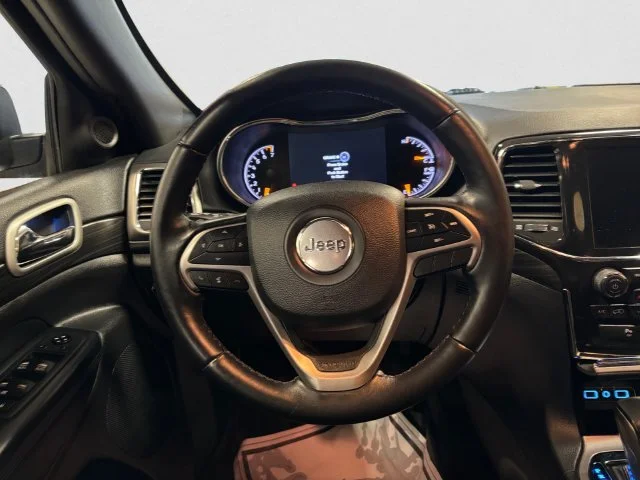 Used 2021 Silver Jeep Laredo X image 13