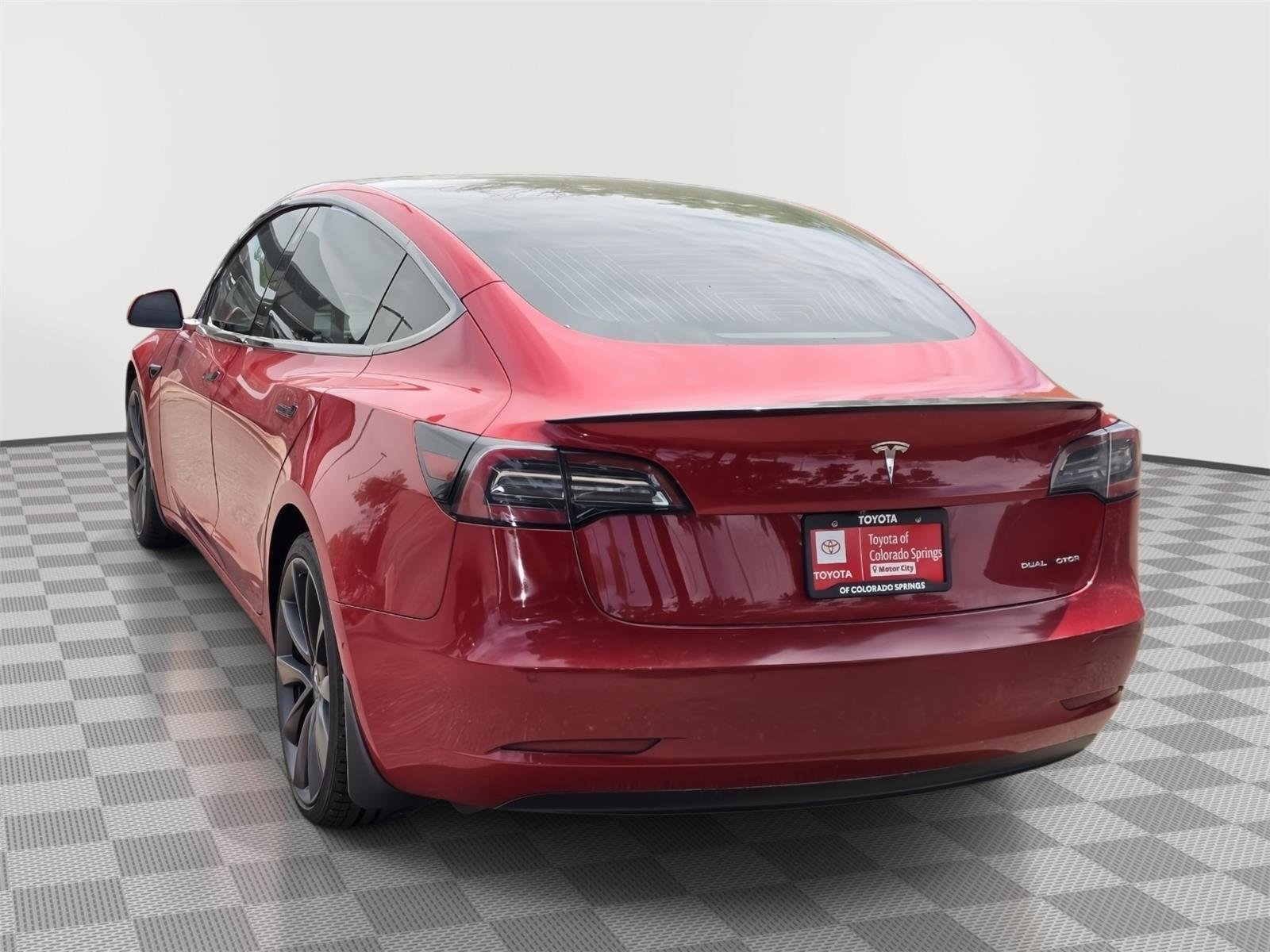Used 2018  Tesla Long Range Battery image 3