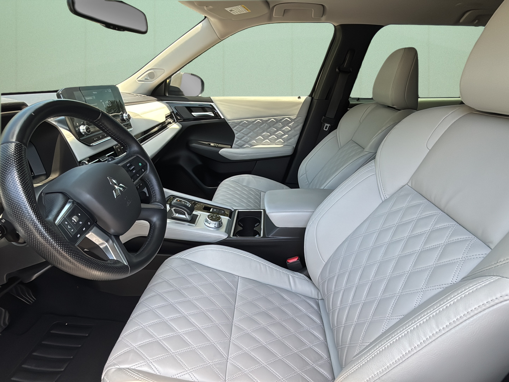 2023 Mitsubishi Outlander SEL - Photo 19