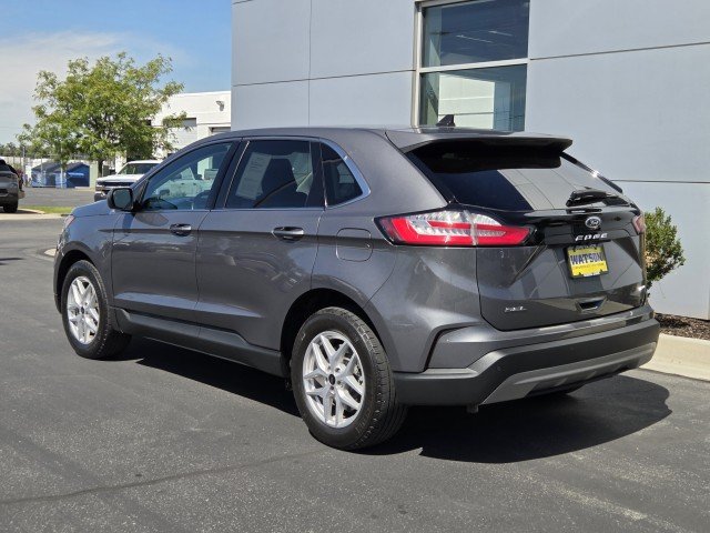 Used 2024 Grey Ford SEL image 7