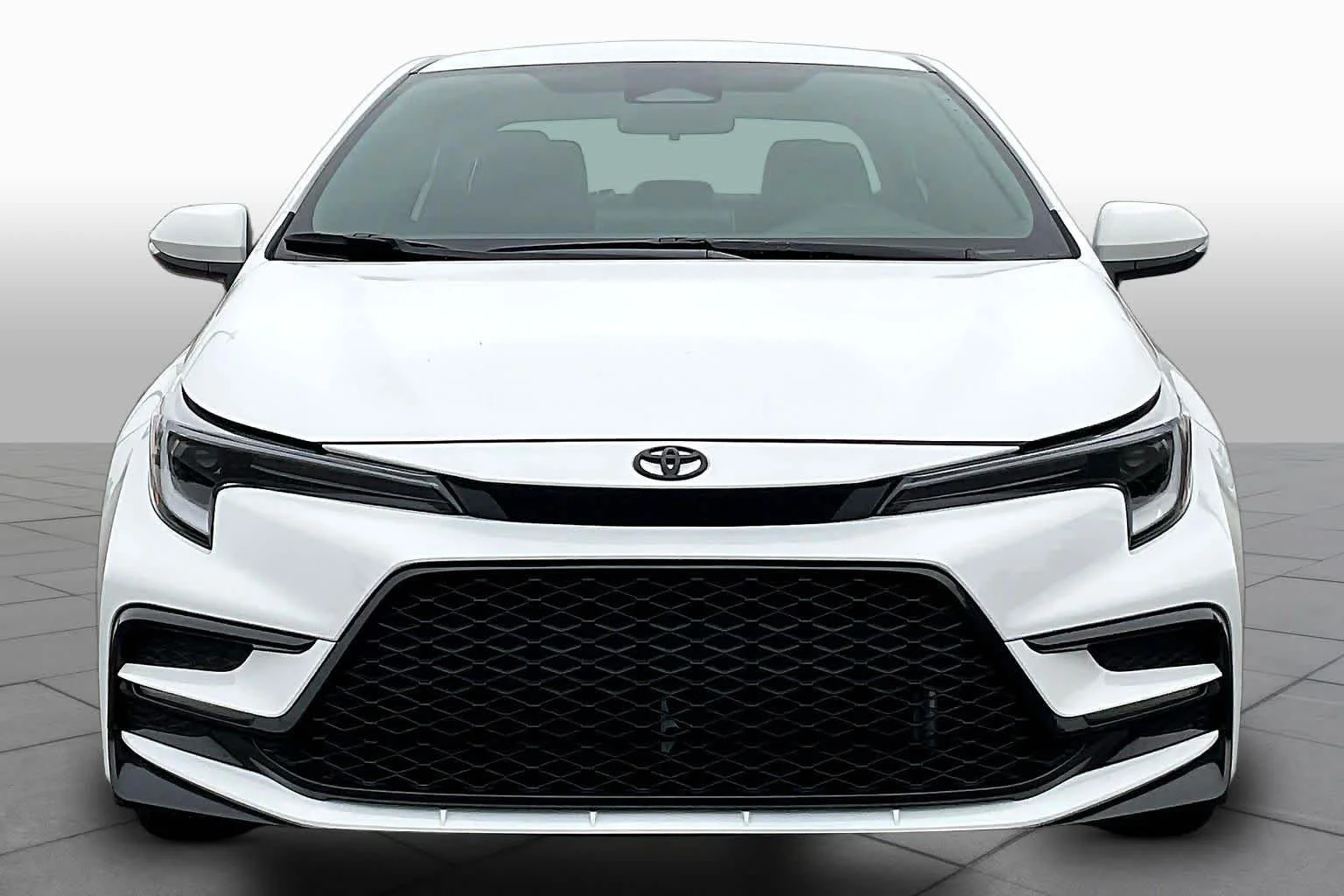 New 2027 Ice Cap Toyota SE image 3