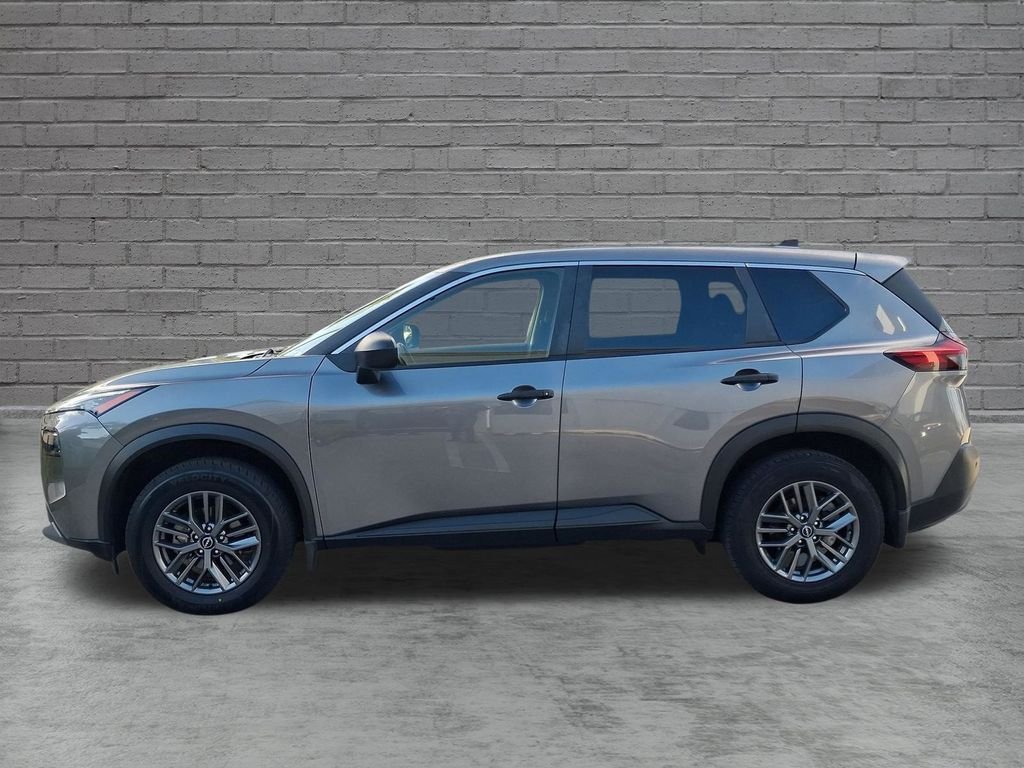 Used 2023 Gray Nissan S image 4