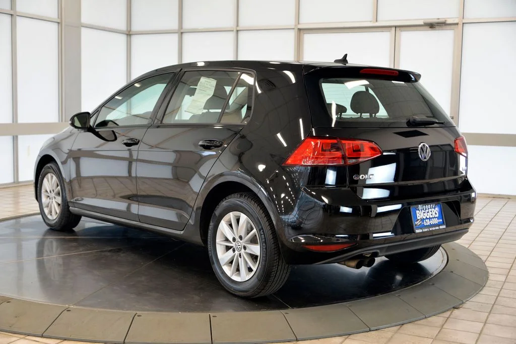 Used 2016 Black Volkswagen TSI S 4-Door image 6