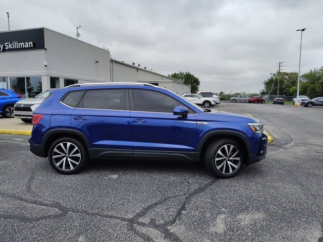 Used 2023 Blue Volkswagen 1.5T SE image 8