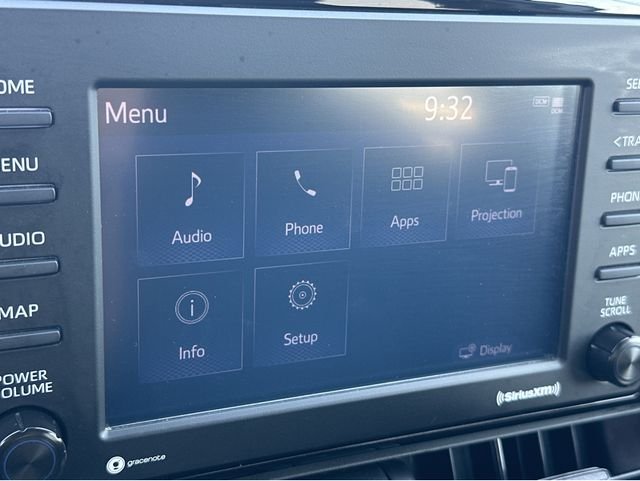 Used 2022 Silver Toyota XLE image 25