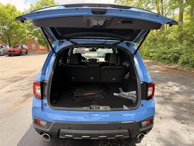 Used 2025 Diffused Sky Blue Pearl Honda TrailSport image 13