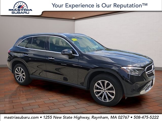 Used 2024 White Mercedes-Benz GLC 300 image 1
