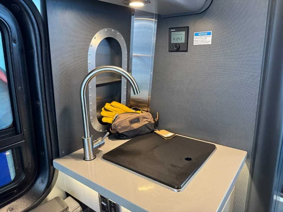 New 2026 SILVER AIRSTREAM  image 27