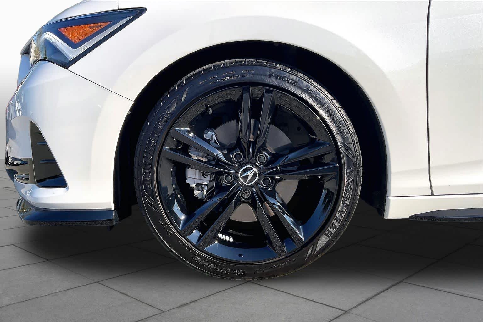 Certified Used 2026 Platinum White Pearl Acura FWD A-Spec with Technology image 11
