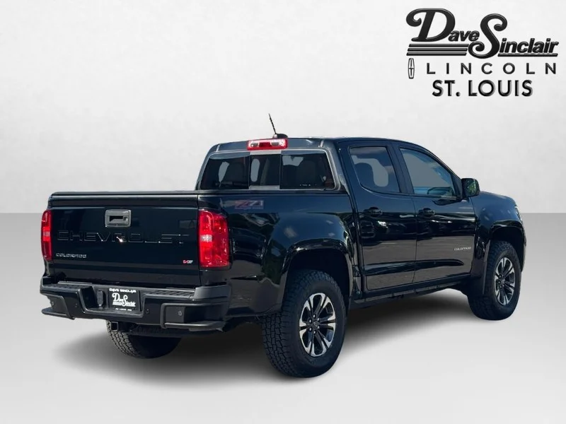 Used 2022 Black Chevrolet Z71 image 3