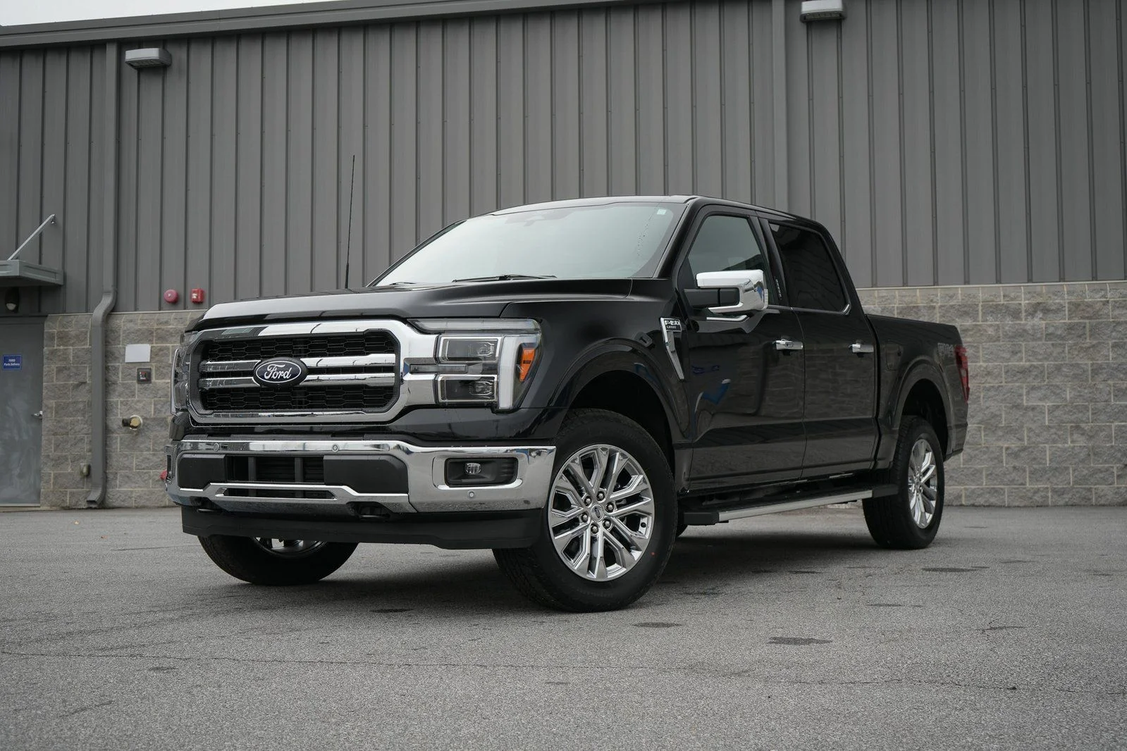 New 2026 Agate Black Metallic Ford Lariat® image 1