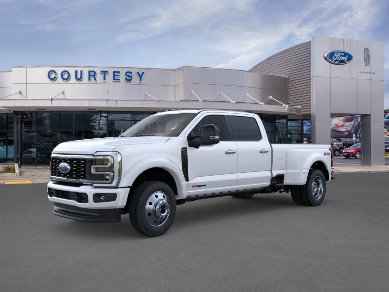 2026 Ford F-450 Platinum 4x4 Crew Cab 8' Box DRW's photo