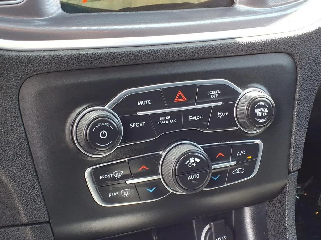 Used 2022 Gray Dodge SXT image 17