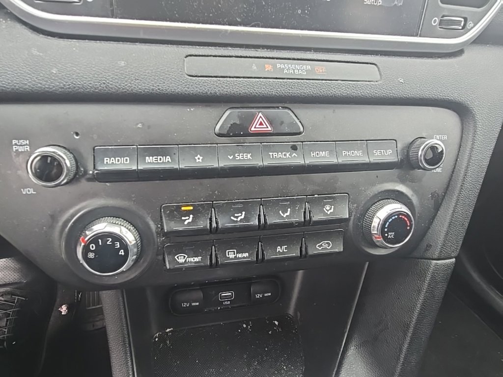 Used 2020 Clear White Kia LX image 17